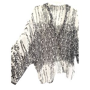 Max & Moi Paris 100% Silk Black/White Floral Tunic.